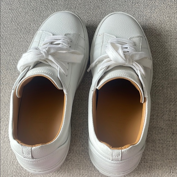 BUSCEMI - Picture 1 of 6